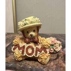 Vintage Bainbridge Bears Collection Patricia Mom Figurine Carlton Cards